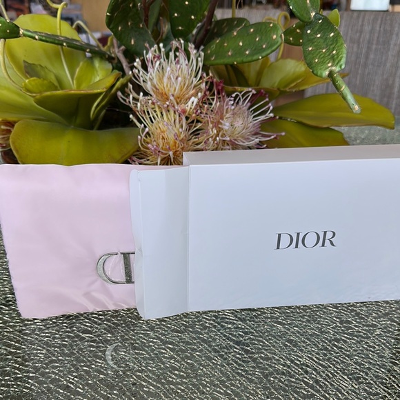 Dior Pink and Silver Cosmetic Bag Soft Puff Finish, Full Lipstick in Rose Feline - Picture 9 of 9
